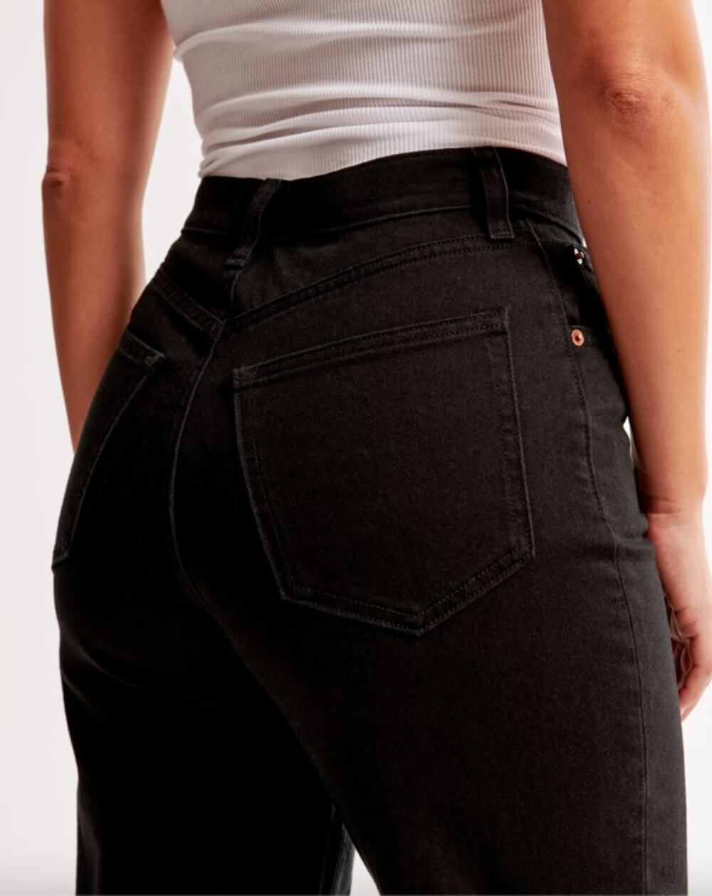 Abercrombie | NWT Ultra High Rise 90s Straight Black Jeans 24L Curve Love
